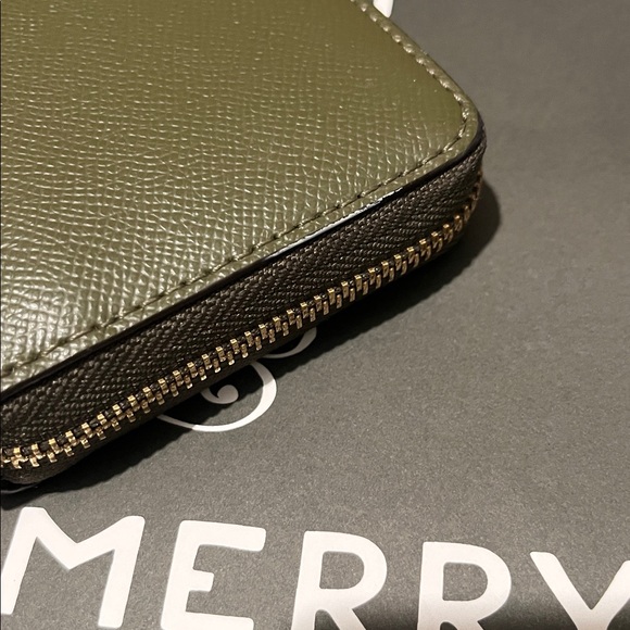 Michael Kors Leather Continental Wristlet - Picture 13 of 14